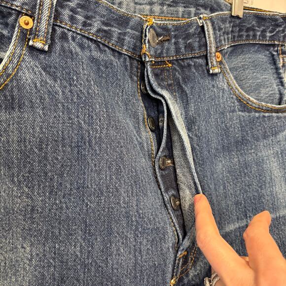 Levi's 501 Mens Straight Leg Button Fly 38x32 Rare Red R Only Tab‎ Classic Blue - Picture 7 of 8